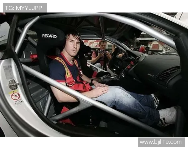 足球在权力与商业的夹缝中挣扎求生的现状与未来展望